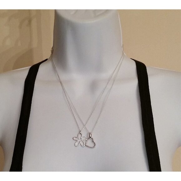 BUNDLE lot 2 sterling silver chain 925 dainty  flower & heart pendants necklaces - Picture 3 of 4